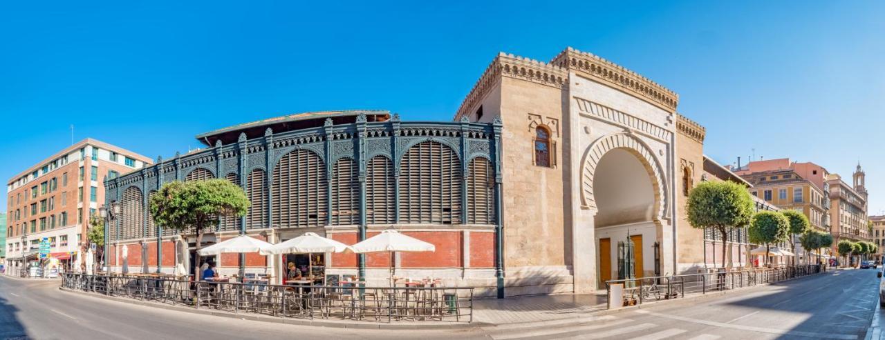 Malaga Centre Apartment With Parking Luaran gambar
