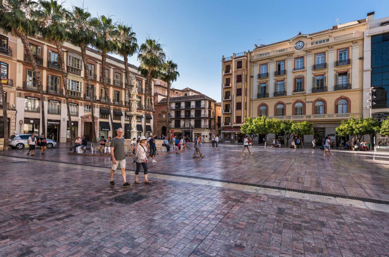 Malaga Centre Apartment With Parking Luaran gambar
