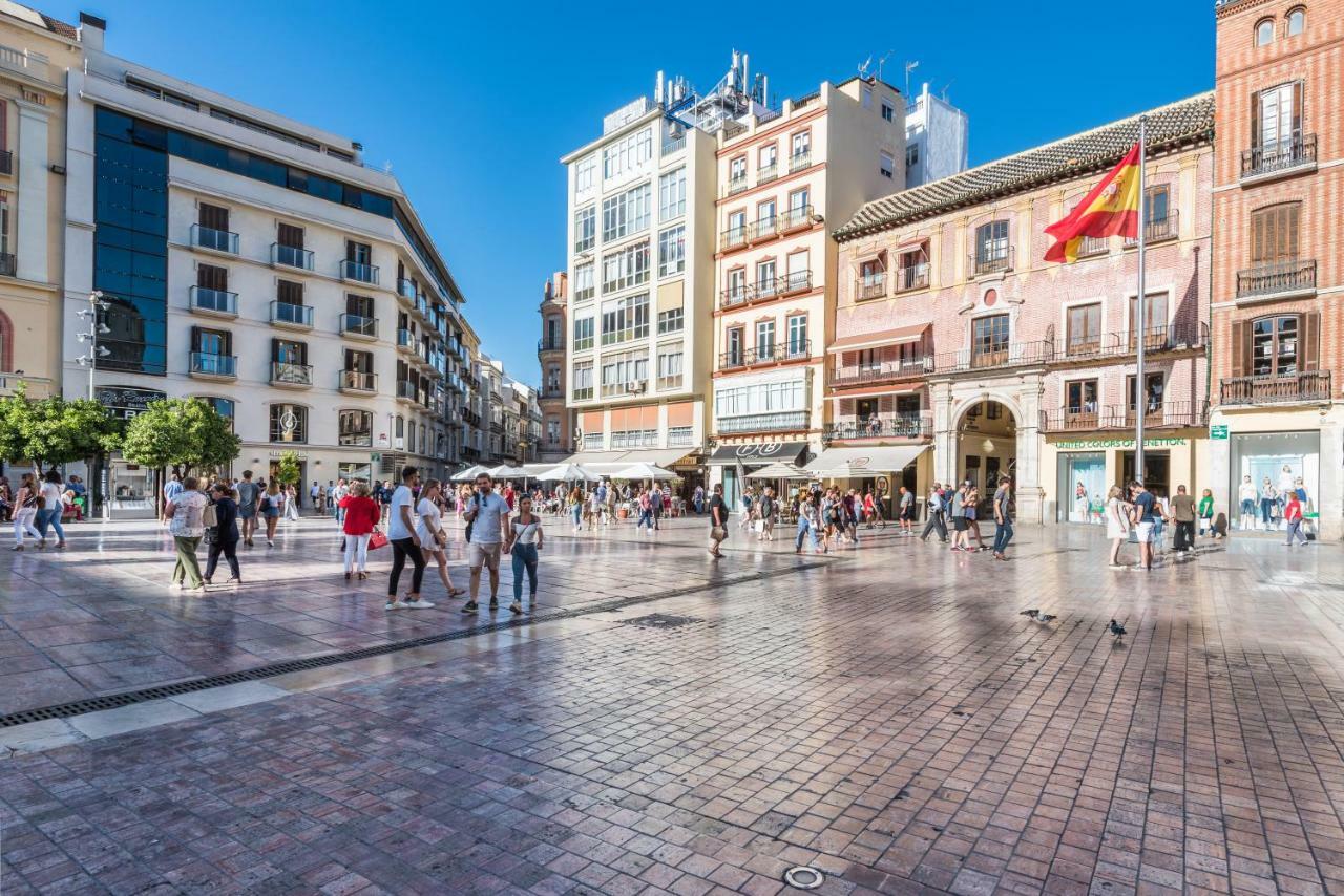 Malaga Centre Apartment With Parking Luaran gambar